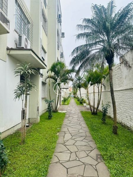 Apartamento à venda com 2 quartos, 60m², 1 vaga, Rua Coronel Massot no bairro Cristal em Porto Alegre