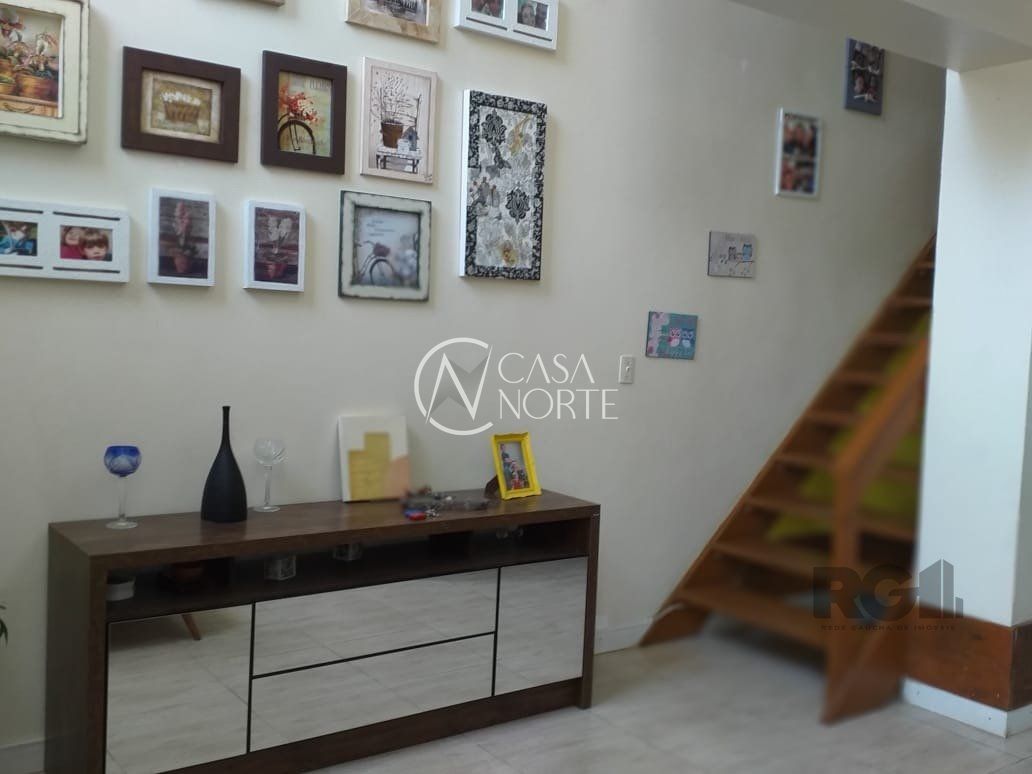 Casa de Condomínio à venda com 1 quarto, 68m², 1 suíte, 1 vaga, Rua Amapa no bairro Vila Nova em Porto Alegre