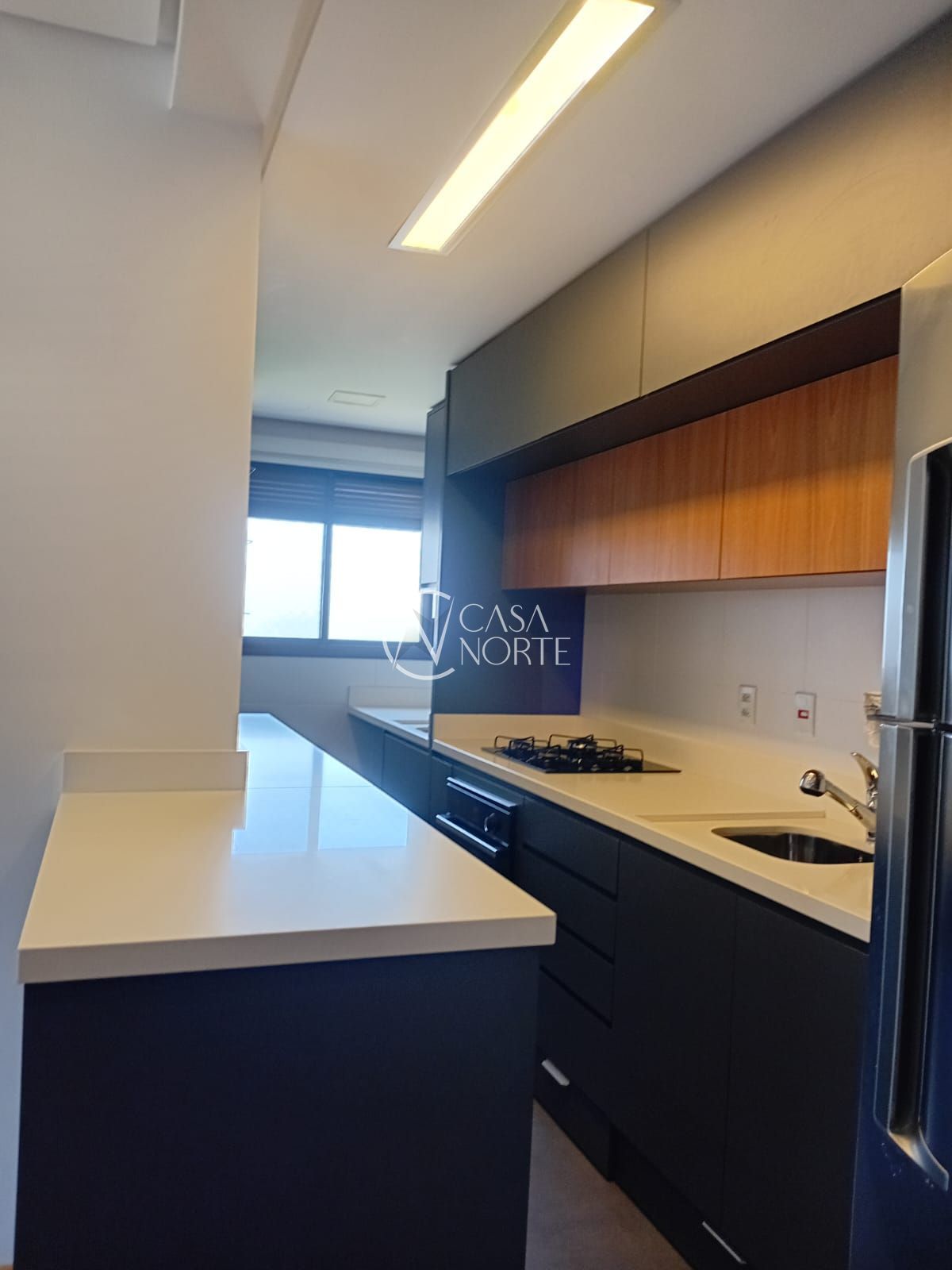 Apartamento à venda com 2 quartos, 76m², 1 suíte, 1 vaga, Travessa Escobar no bairro Camaquã em Porto Alegre