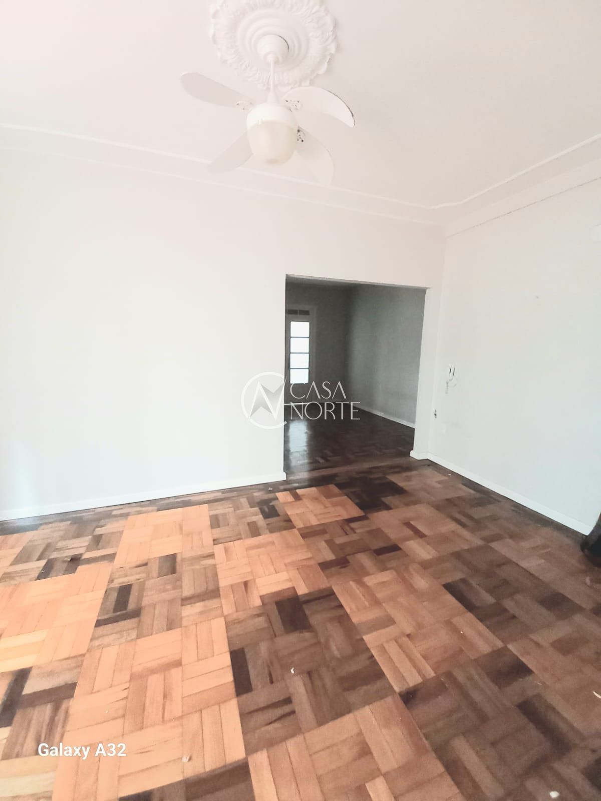 Apartamento à venda com 3 quartos, 130m², Rua Jerônimo Coelho no bairro Centro Histórico em Porto Alegre