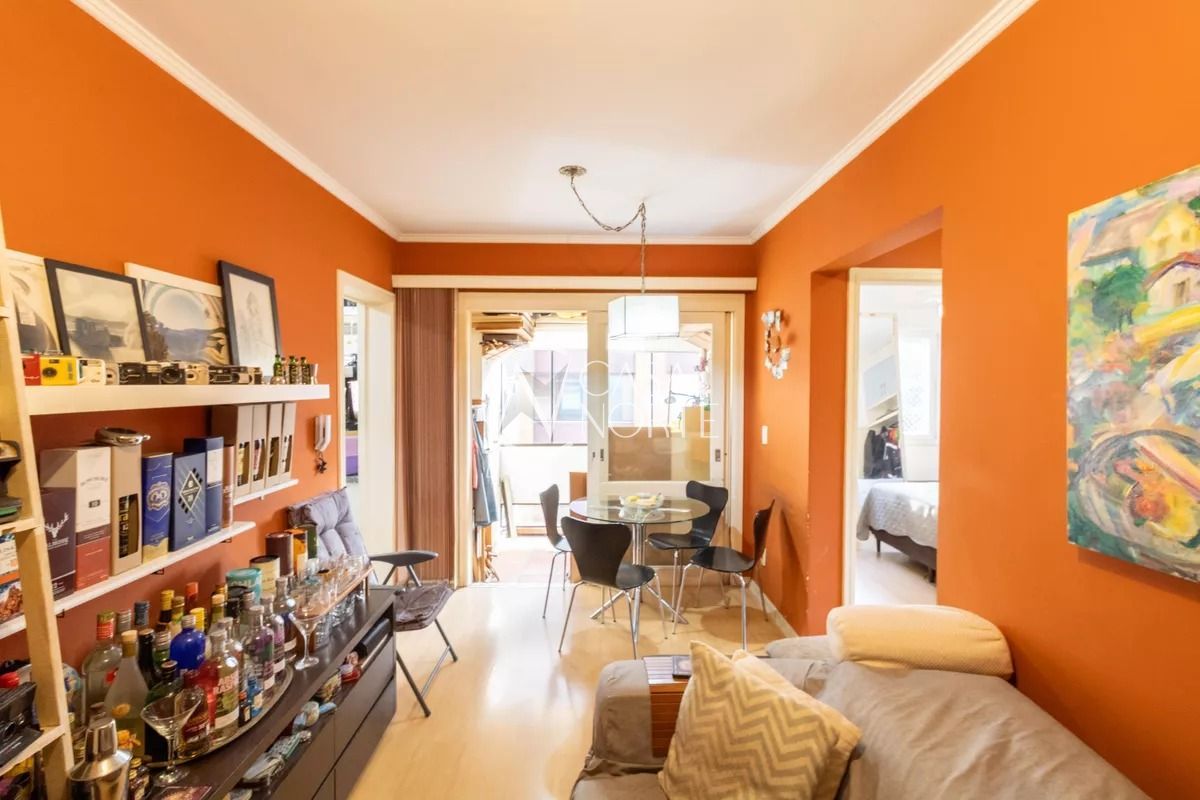 Apartamento à venda com 2 quartos, 57m², 1 vaga, Avenida da Cavalhada no bairro Cavalhada em Porto Alegre