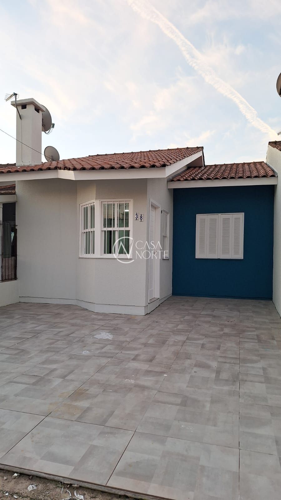 Casa de Condomínio à venda com 2 quartos, 48m², 2 vagas, Rua Capitão Pedroso no bairro Restinga em Porto Alegre