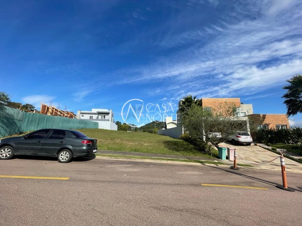 Terreno à venda  com 567m², Estrada das Três Meninas no bairro Vila Nova em Porto Alegre