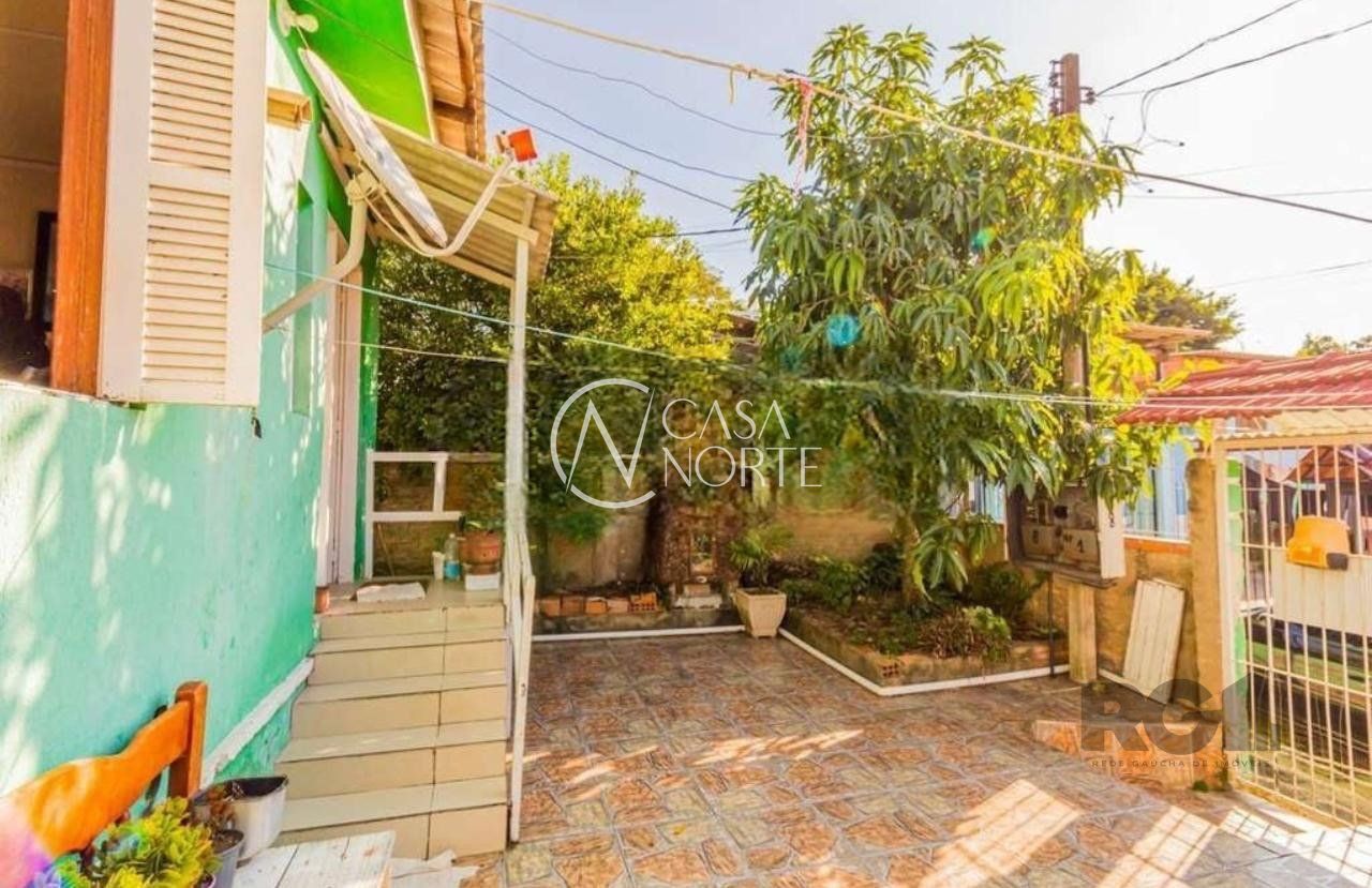 Casa à venda com 1 quarto, 180m², Rua Sebastião Wolf no bairro Nonoai em Porto Alegre