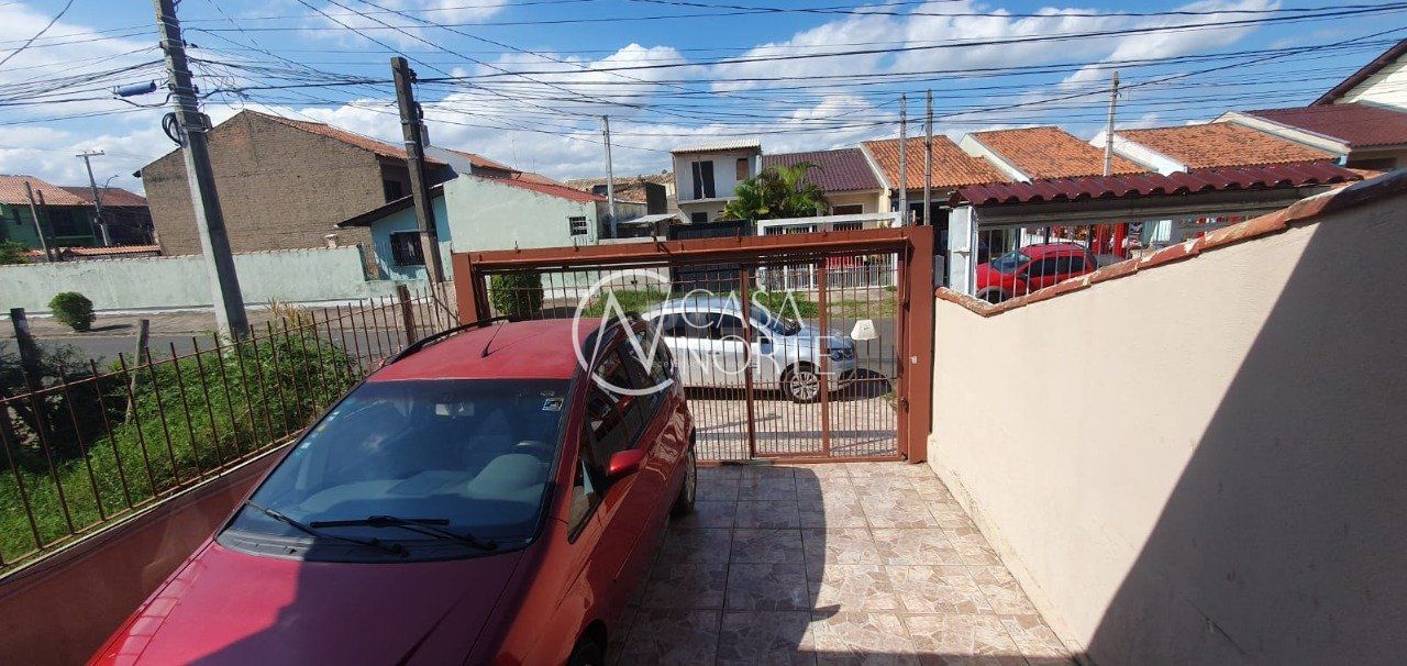 Casa à venda com 2 quartos, 78m², 1 vaga, Rua Antônio Ribeiro Messias no bairro Hípica em Porto Alegre