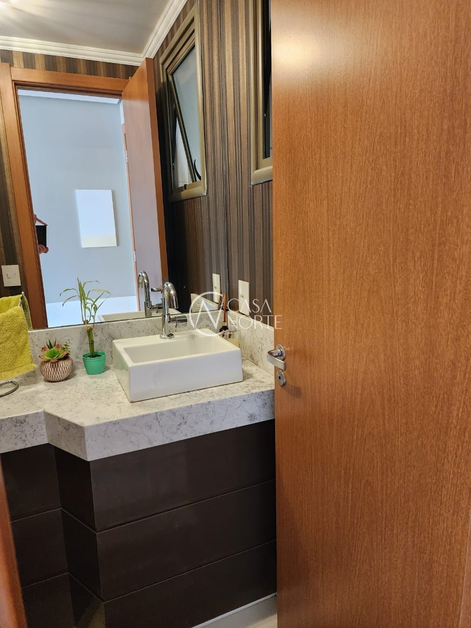 Apartamento à venda com 3 quartos, 104m², 1 suíte, 2 vagas, Avenida da Cavalhada no bairro Cavalhada em Porto Alegre