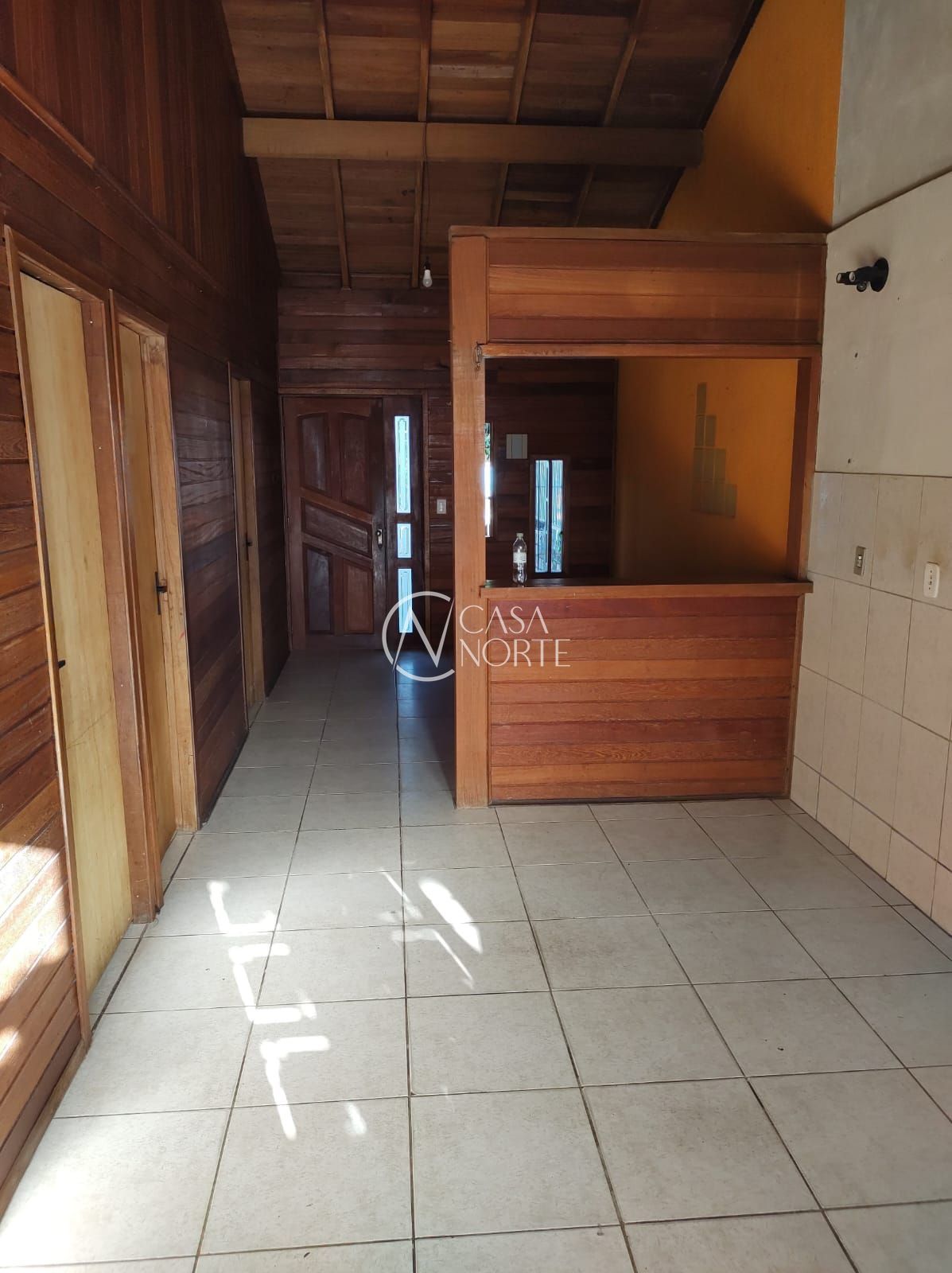 Casa à venda com 3 quartos, 70m², 2 vagas, Rua Professora Ziláh Totta no bairro Jardim Leopoldina em Porto Alegre