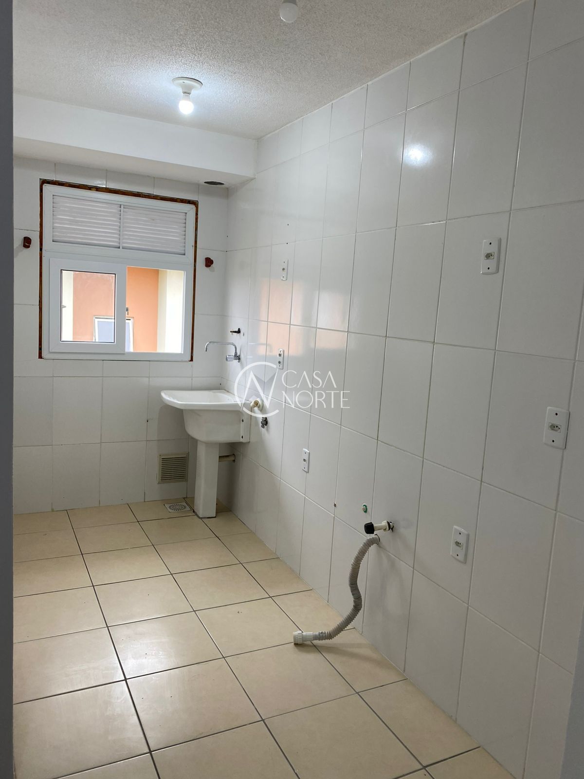 Apartamento à venda com 2 quartos, 47m², 1 vaga, Rua Soely Nunes Rosa no bairro Restinga em Porto Alegre