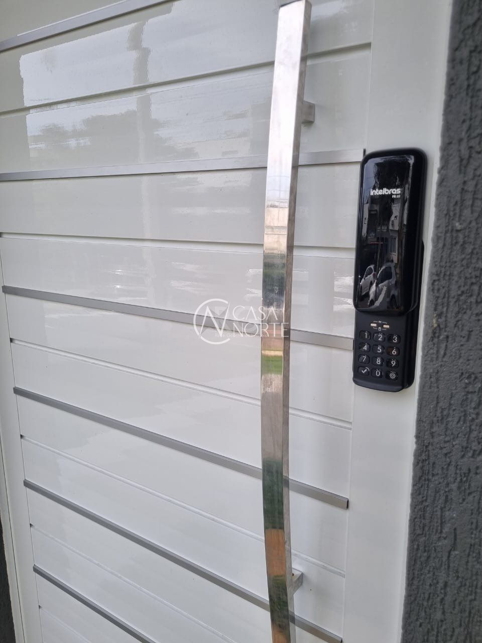 Casa à venda com 3 quartos, 150m², 2 suítes, 2 vagas, Rua Conego Aleixo no bairro Guarujá em Porto Alegre