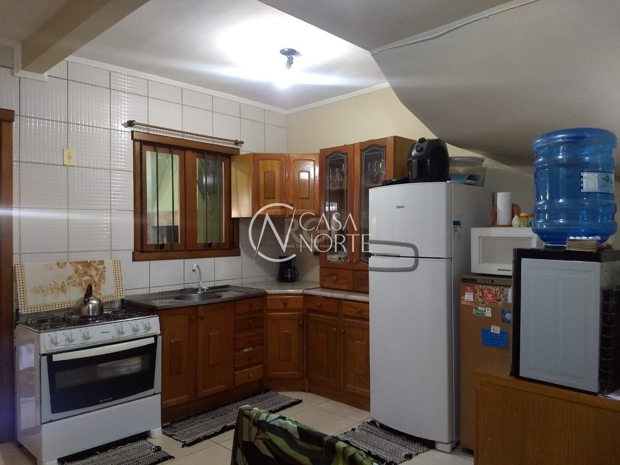 Casa à venda com 3 quartos, 90m², 2 vagas, Rua Padre Roberto Landell de Moura no bairro Hípica em Porto Alegre