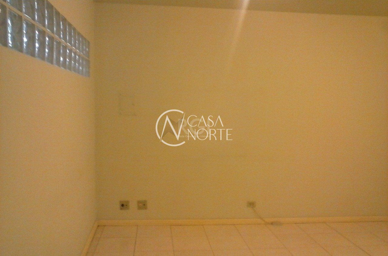 Sala Comercial à venda , 40m², Avenida Eduardo Prado no bairro Cavalhada em Porto Alegre