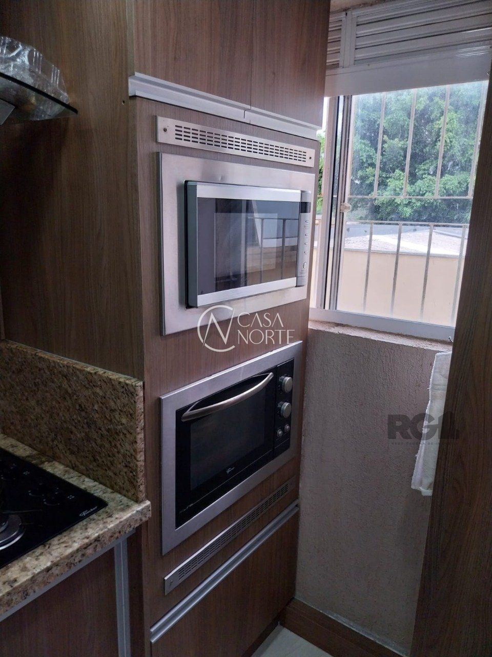 Apartamento à venda com 2 quartos, 43m², 1 vaga, Estrada do Barro Vermelho no bairro Restinga em Porto Alegre