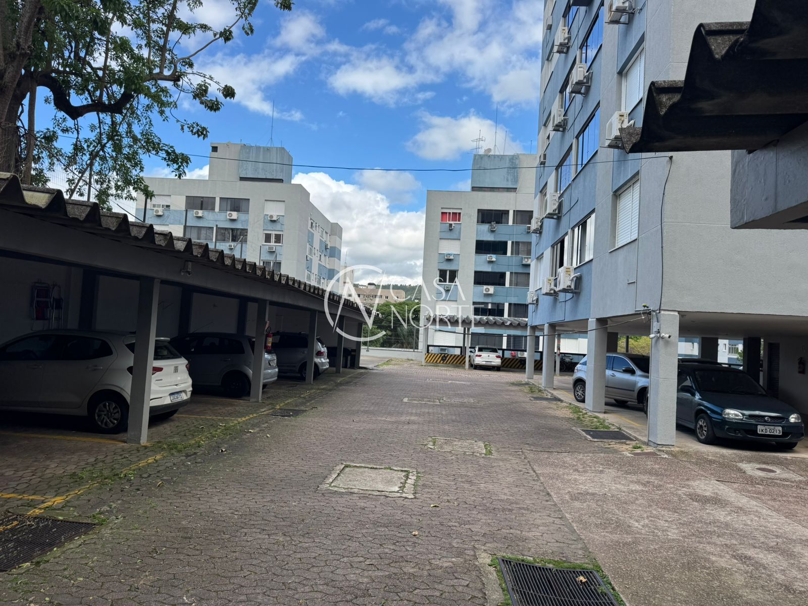 Apartamento à venda com 2 quartos, 71m², 1 vaga, Rua Octávio de Souza no bairro Nonoai em Porto Alegre