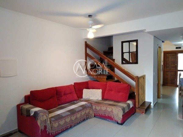 Casa à venda com 4 quartos, 100m², 2 suítes, 1 vaga, Rua Antônio Carlos Ribeiro no bairro Guarujá em Porto Alegre