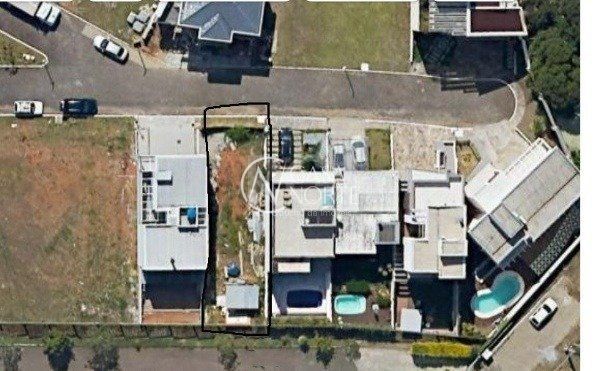Terreno à venda  com 200m², Rua Adriano Pereira da Silva no bairro Vila Nova em Porto Alegre