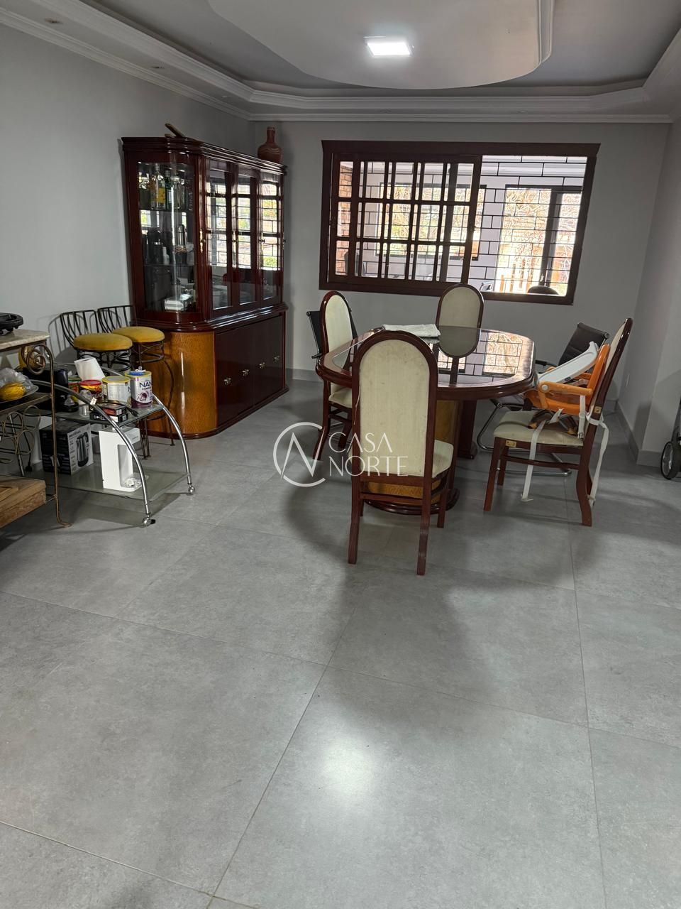 Casa à venda com 3 quartos, 280m², 1 suíte, 2 vagas, Rua Doutor Pereira Neto no bairro Tristeza em Porto Alegre