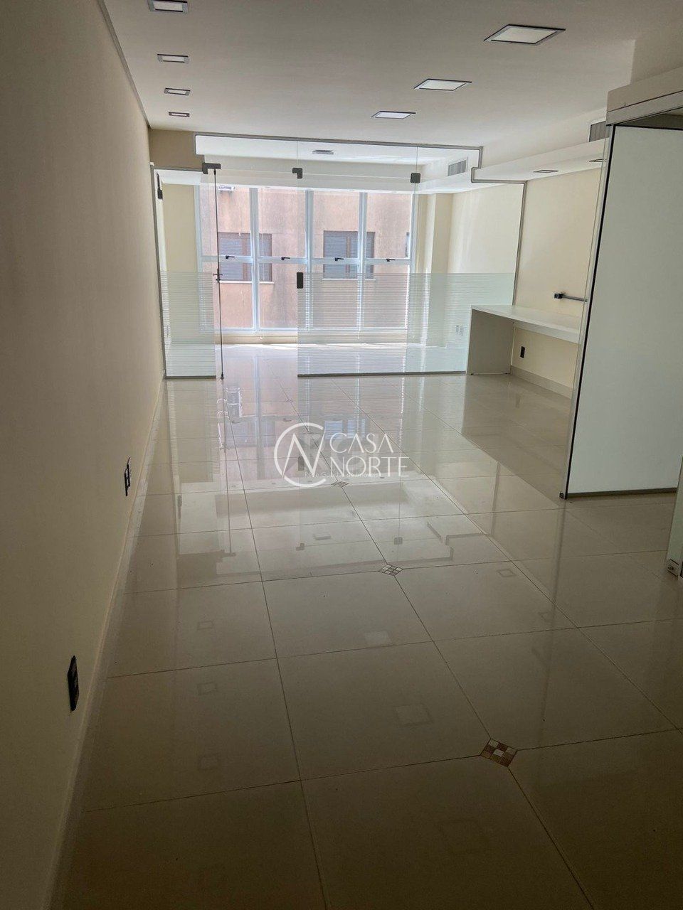 Sala Comercial à venda , 52m², Rua Padre Chagas no bairro Moinhos de Vento em Porto Alegre