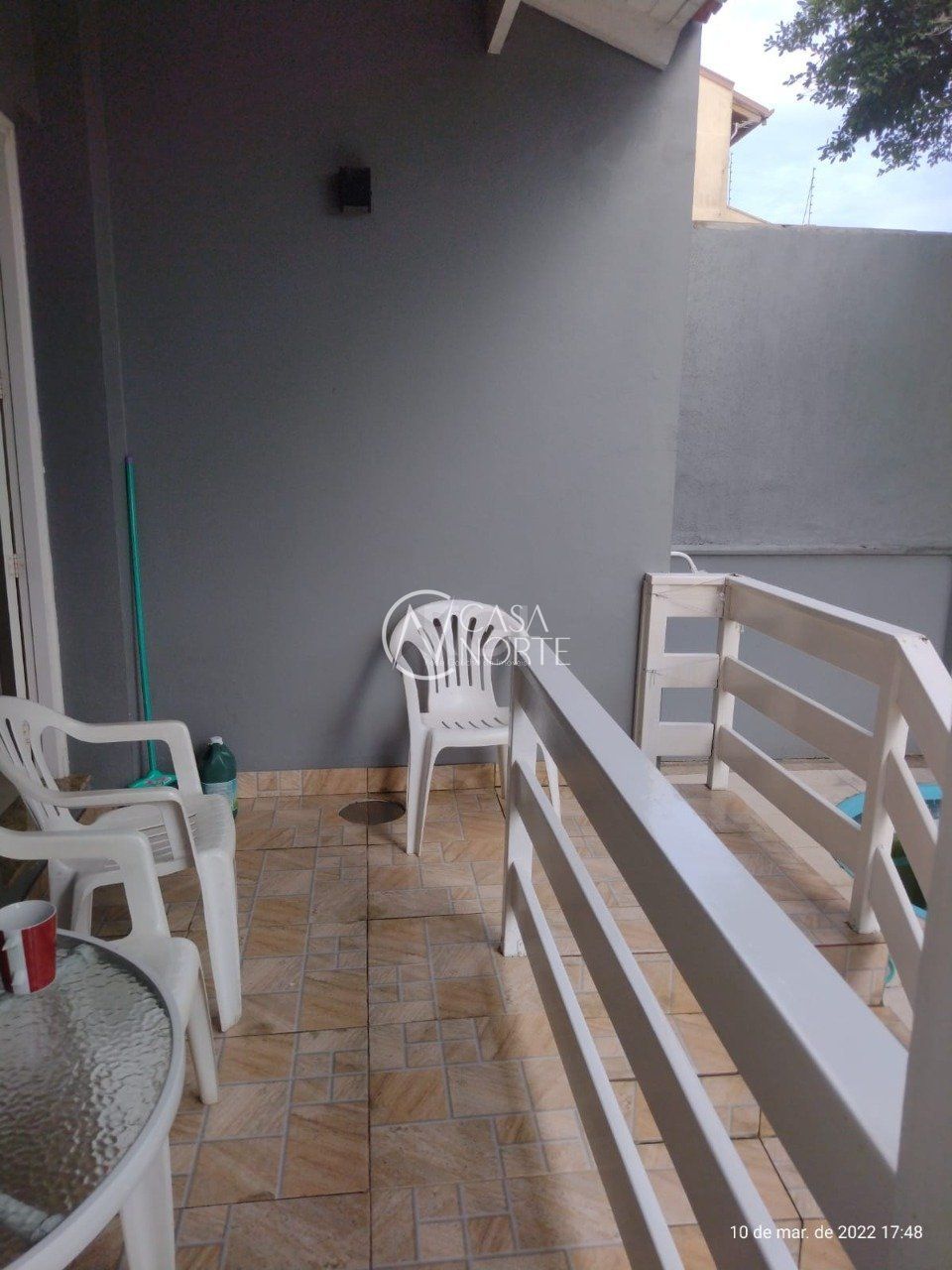 Casa à venda com 3 quartos, 210m², 1 suíte, 2 vagas, Rua Antônio Delapieve no bairro Mário Quintana em Porto Alegre