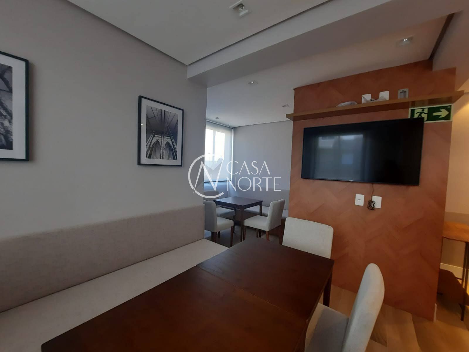 Apartamento à venda com 2 quartos, 40m², 1 vaga, Três de Outubro no bairro Sarandi em Porto Alegre