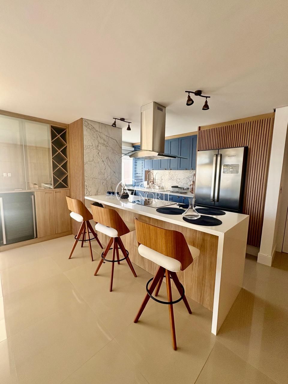 Apartamento à venda com 3 quartos, 84m², 1 suíte, 1 vaga, Rua Doutor Armando Barbedo no bairro Tristeza em Porto Alegre