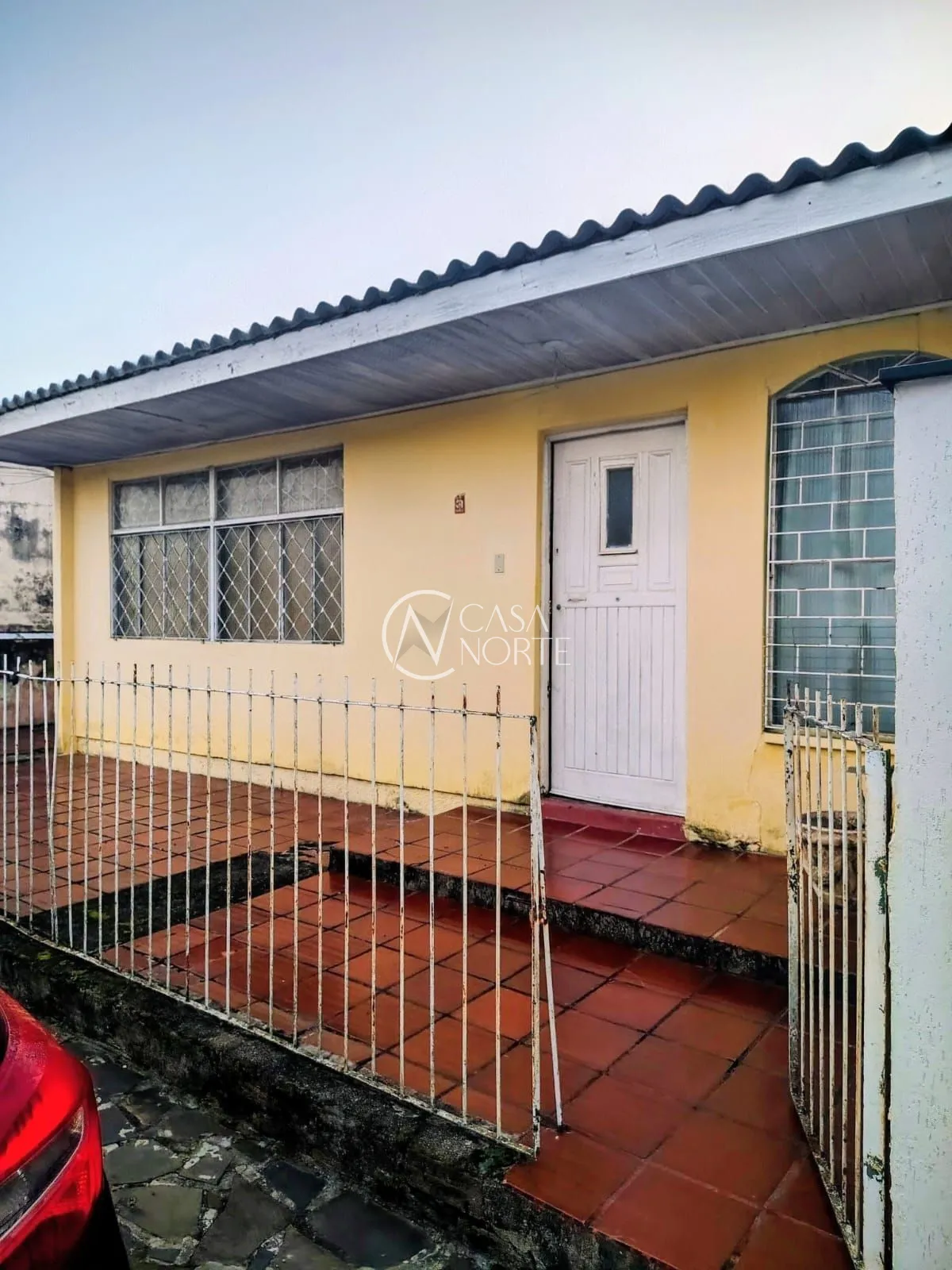 Casa à venda com 3 quartos, 90m², 2 vagas, Rua Coronel Massot no bairro Cristal em Porto Alegre
