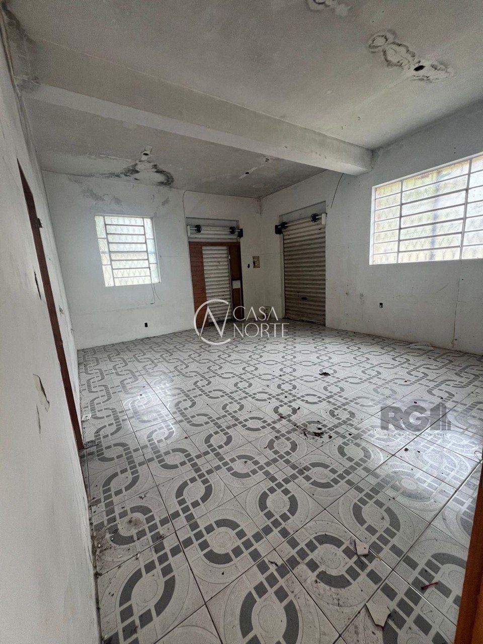 Terreno à venda  com 360m², Rua Doutor Raul Moreira no bairro Cristal em Porto Alegre