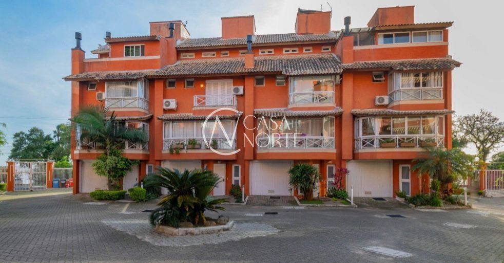 Casa de Condomínio à venda com 3 quartos, 248m², 3 suítes, 2 vagas, Avenida Guaíba no bairro Vila Assunção em Porto Alegre