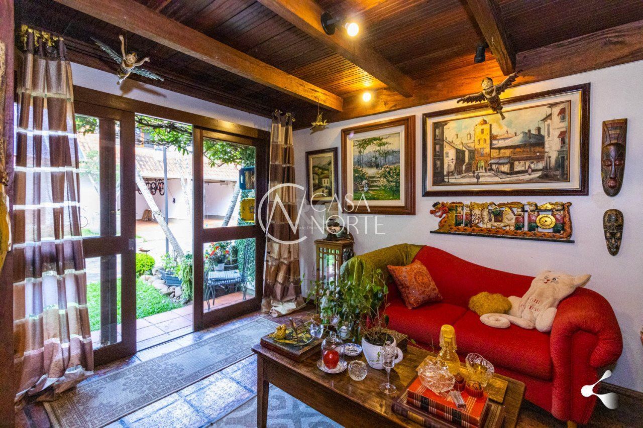 Casa de Condomínio à venda com 4 quartos, 231m², 3 suítes, 3 vagas, Rua Dea Coufal no bairro Ipanema em Porto Alegre