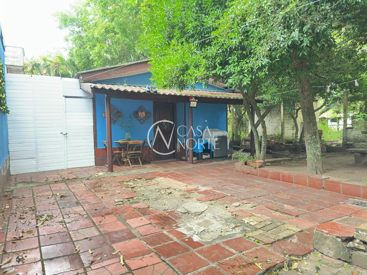 Casa à venda com 2 quartos, 76m², 3 vagas, Rua Jorge Mello Guimarães no bairro Belém Novo em Porto Alegre