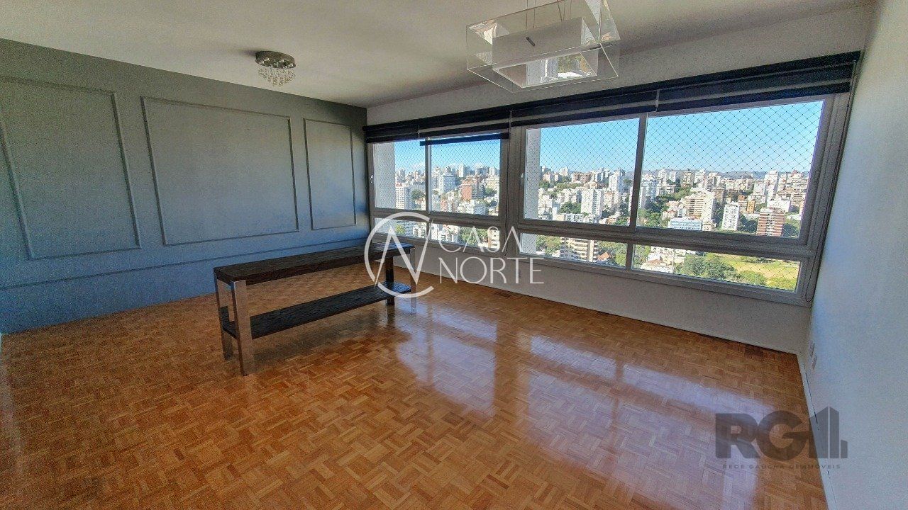 Apartamento à venda com 4 quartos, 167m², 2 vagas, Rua Vinte e Quatro de Outubro no bairro Moinhos de Vento em Porto Alegre