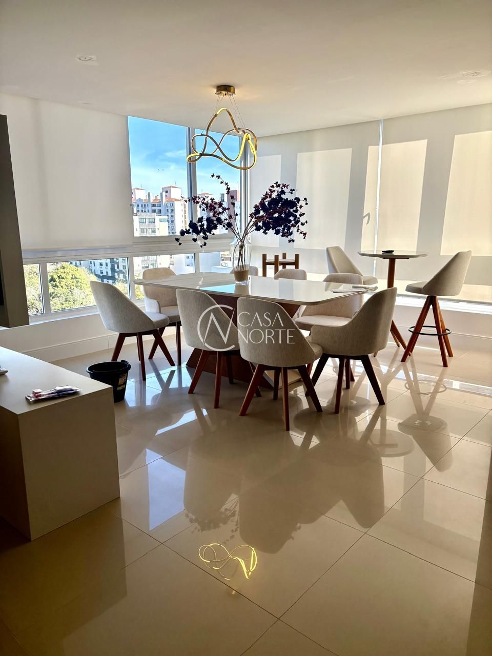 Apartamento à venda com 3 quartos, 84m², 1 suíte, 1 vaga, Rua Doutor Armando Barbedo no bairro Tristeza em Porto Alegre