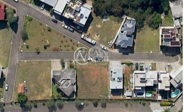 Terreno à venda  com 200m², Rua Adriano Pereira da Silva no bairro Vila Nova em Porto Alegre