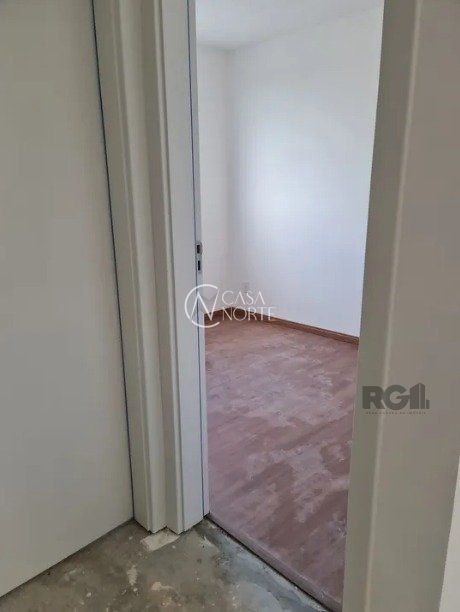 Apartamento à venda com 2 quartos, 42m², 1 vaga, Rua Reverendo Olavo Nunes no bairro Parque Santa Fé em Porto Alegre