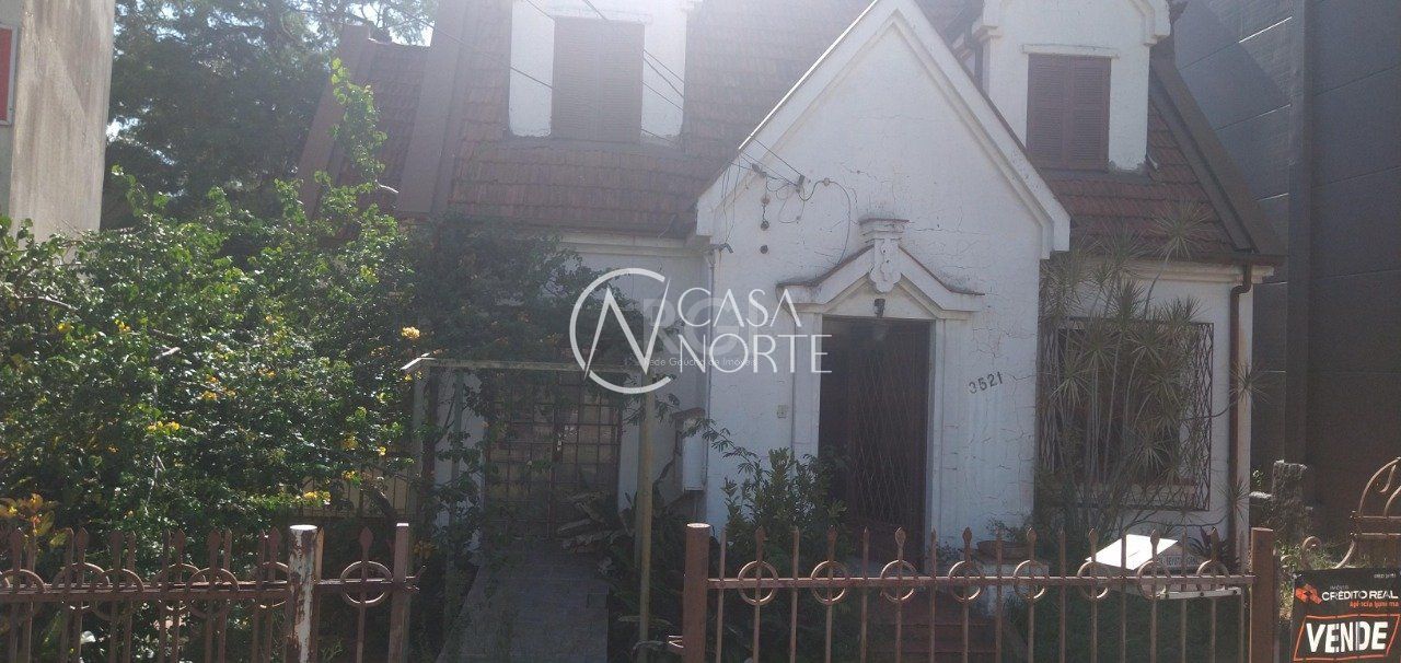 Casa à venda com 4 quartos, 201m², 1 suíte, 2 vagas, Avenida Teresópolis no bairro Teresópolis em Porto Alegre