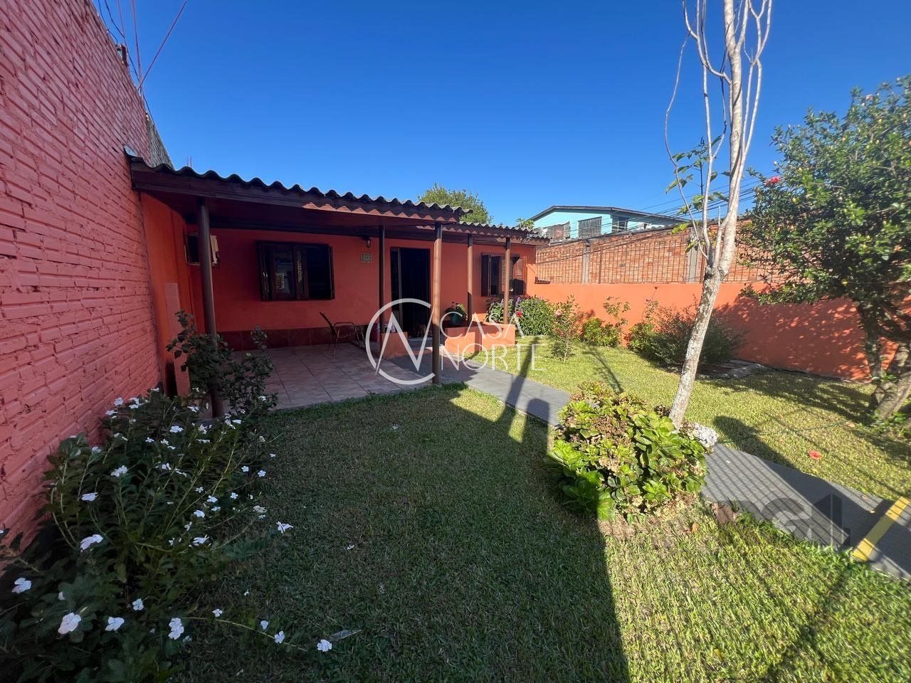 Casa à venda com 2 quartos, 120m², 2 vagas, Rua Ozório José Martins no bairro Campo Novo em Porto Alegre