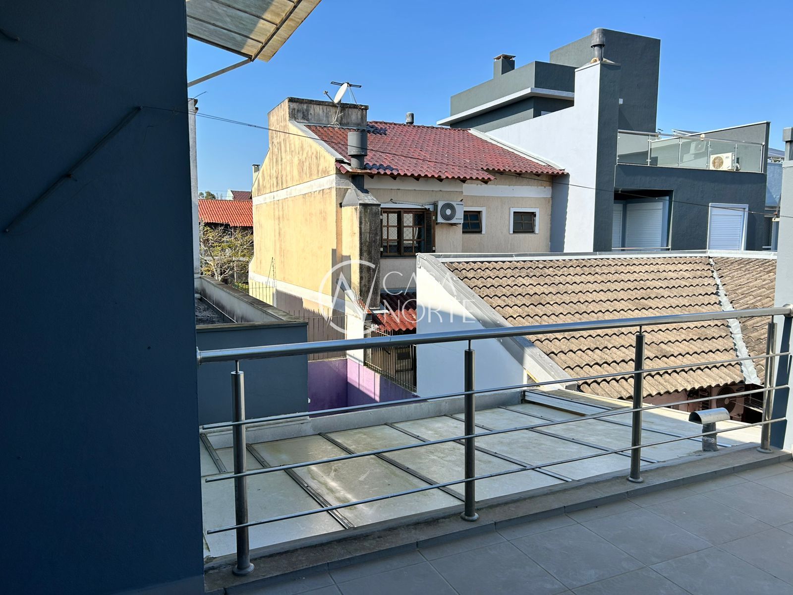 Casa à venda com 2 quartos, 169m², 1 suíte, 2 vagas, Rua Manacá no bairro Hípica em Porto Alegre