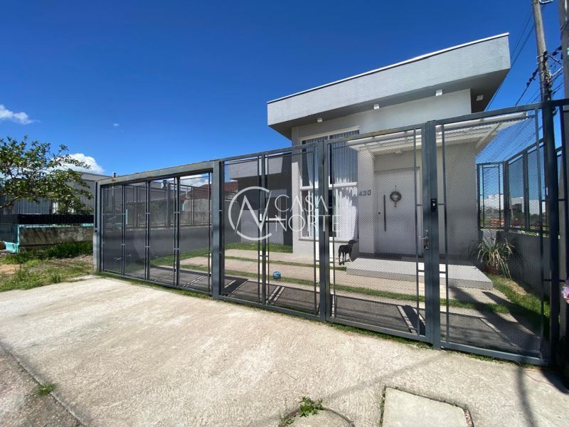 Casa à venda com 3 quartos, 99m², 1 suíte, 1 vaga, Rua Jorge Babot Miranda no bairro Aberta dos Morros em Porto Alegre