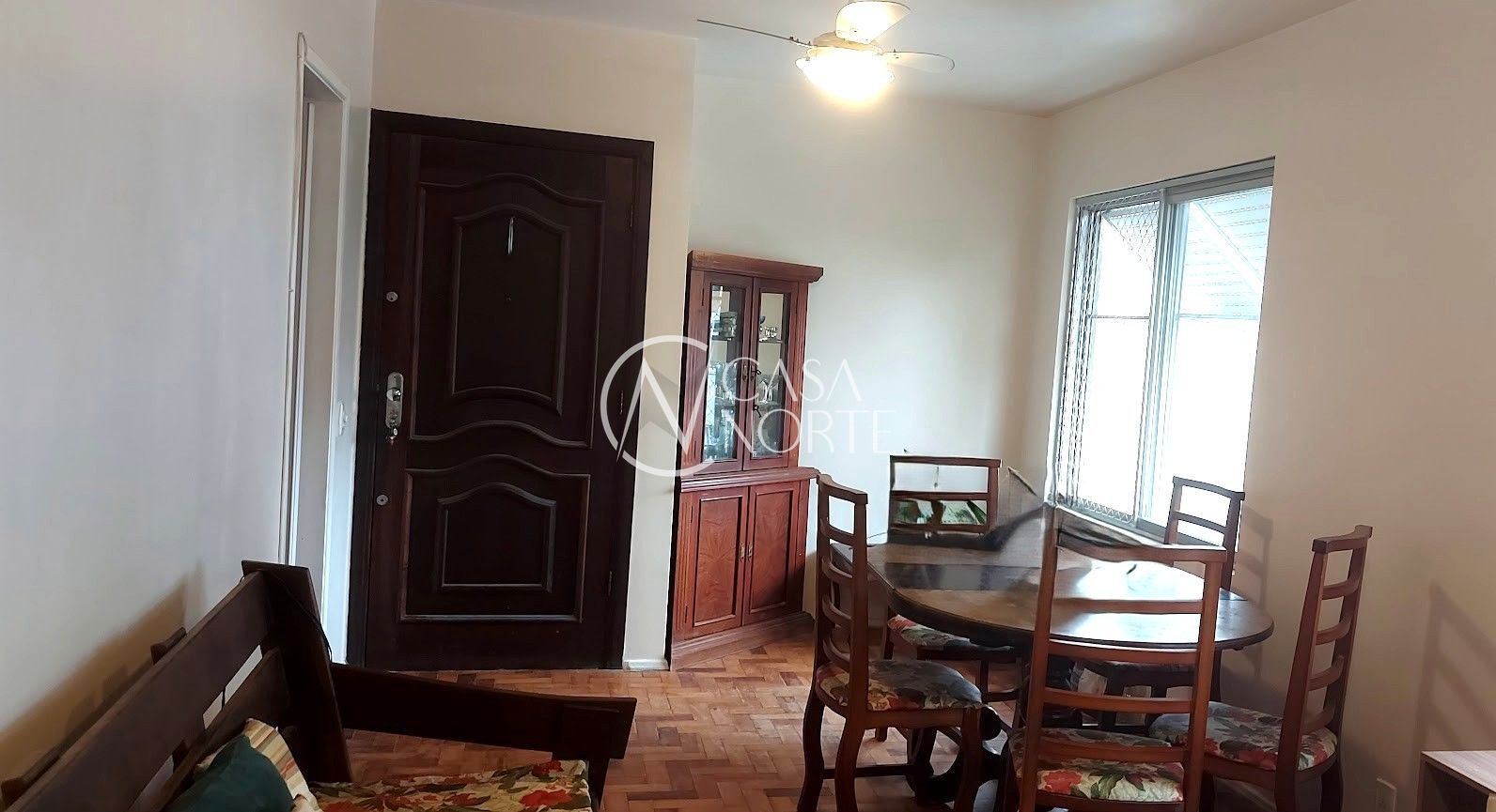 Apartamento à venda com 2 quartos, 49m², 1 vaga, Rua General Lima e Silva no bairro Cidade Baixa em Porto Alegre