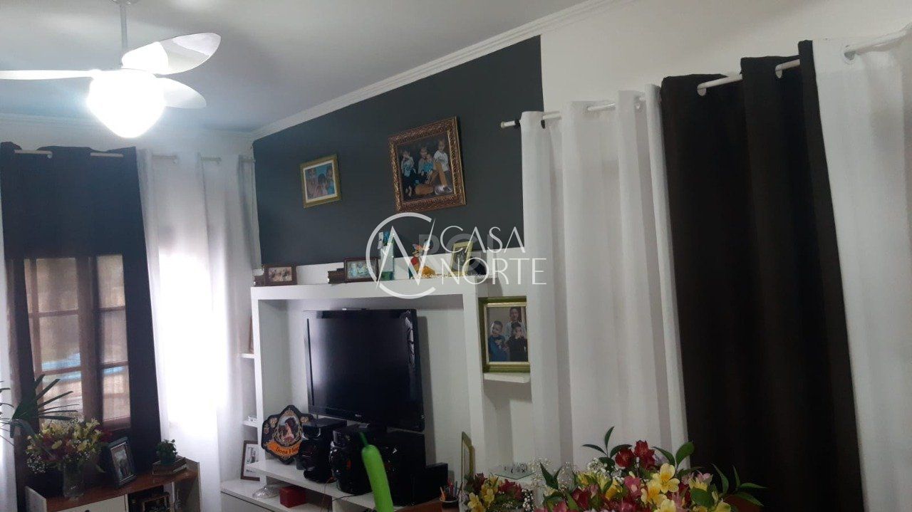 Casa de Condomínio à venda com 3 quartos, 168m², 1 suíte, 2 vagas, Rua Irmao Augusto Duflot no bairro Serraria em Porto Alegre