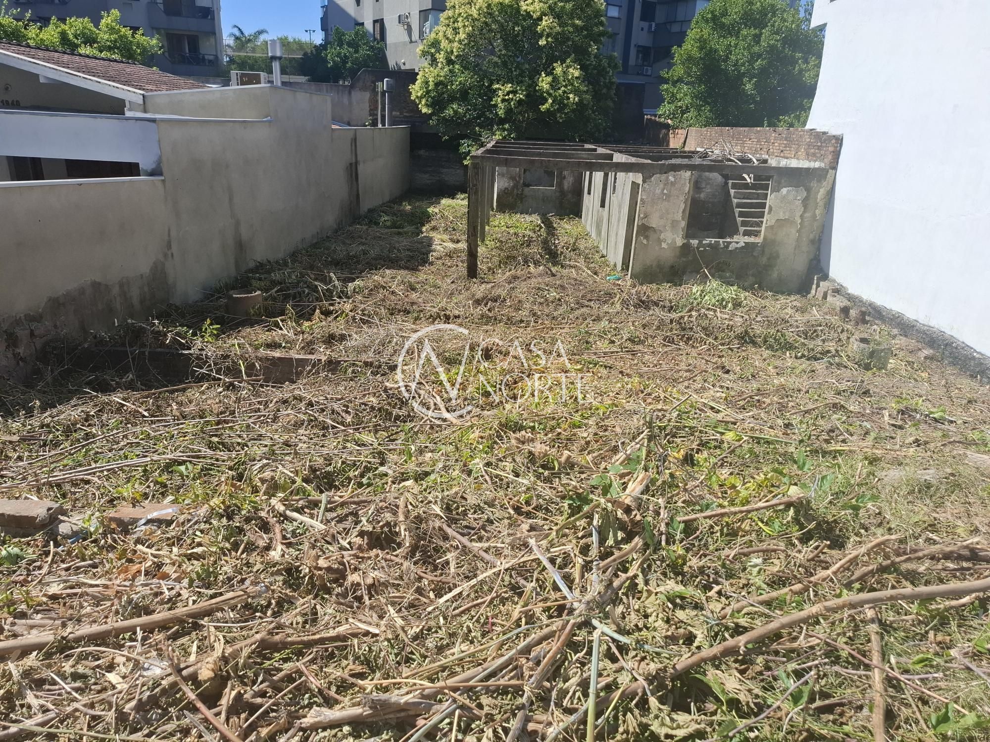 Terreno à venda  com 420m², Rua Padre João Batista Reus no bairro Vila Conceição em Porto Alegre
