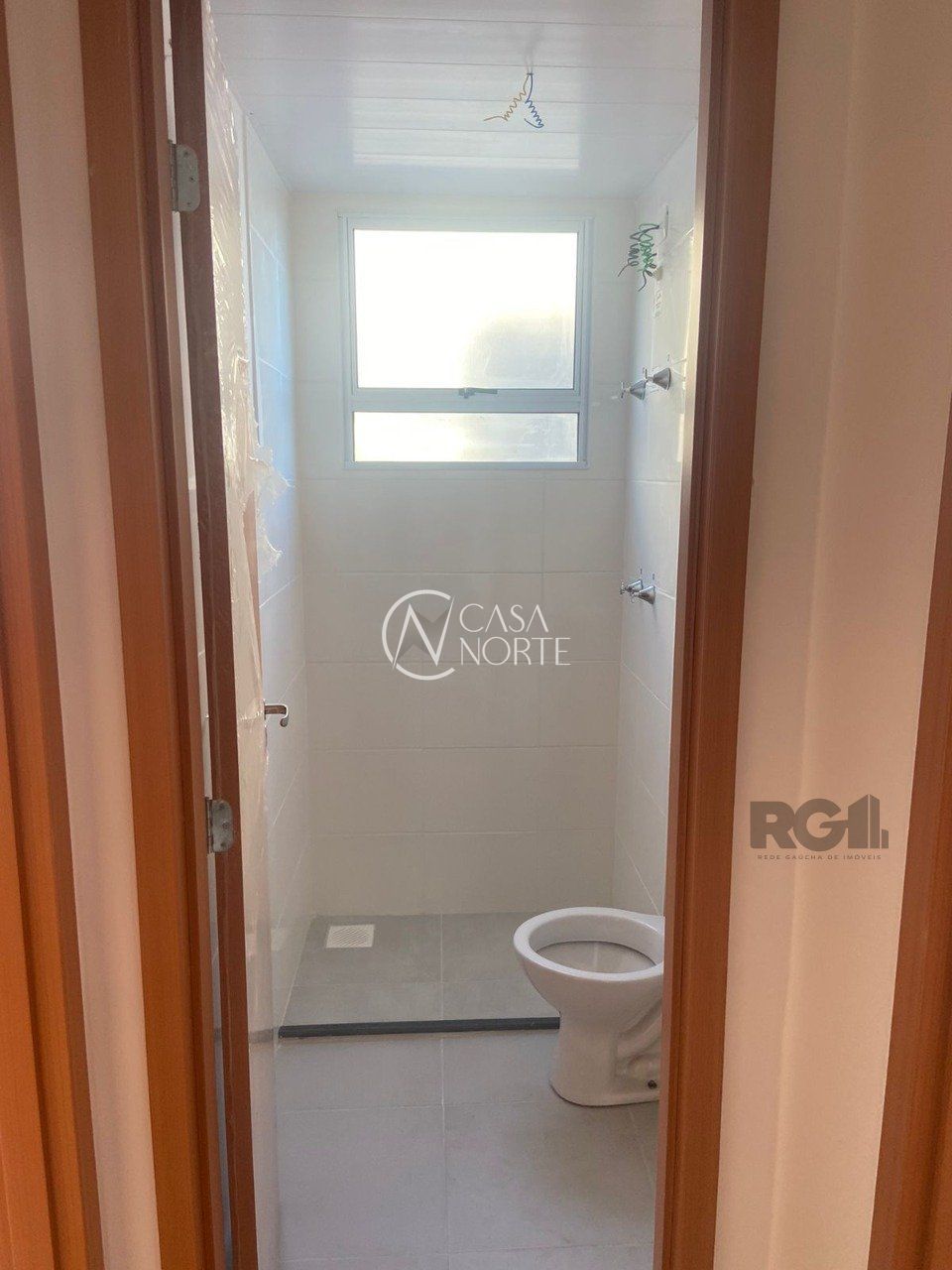 Apartamento à venda com 2 quartos, 40m², 1 vaga, Rua Diretriz no bairro Restinga em Porto Alegre