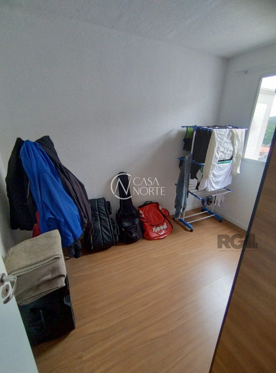 Apartamento à venda com 2 quartos, 40m², 1 vaga, Rua Sabino Pereira Nunes no bairro Restinga em Porto Alegre