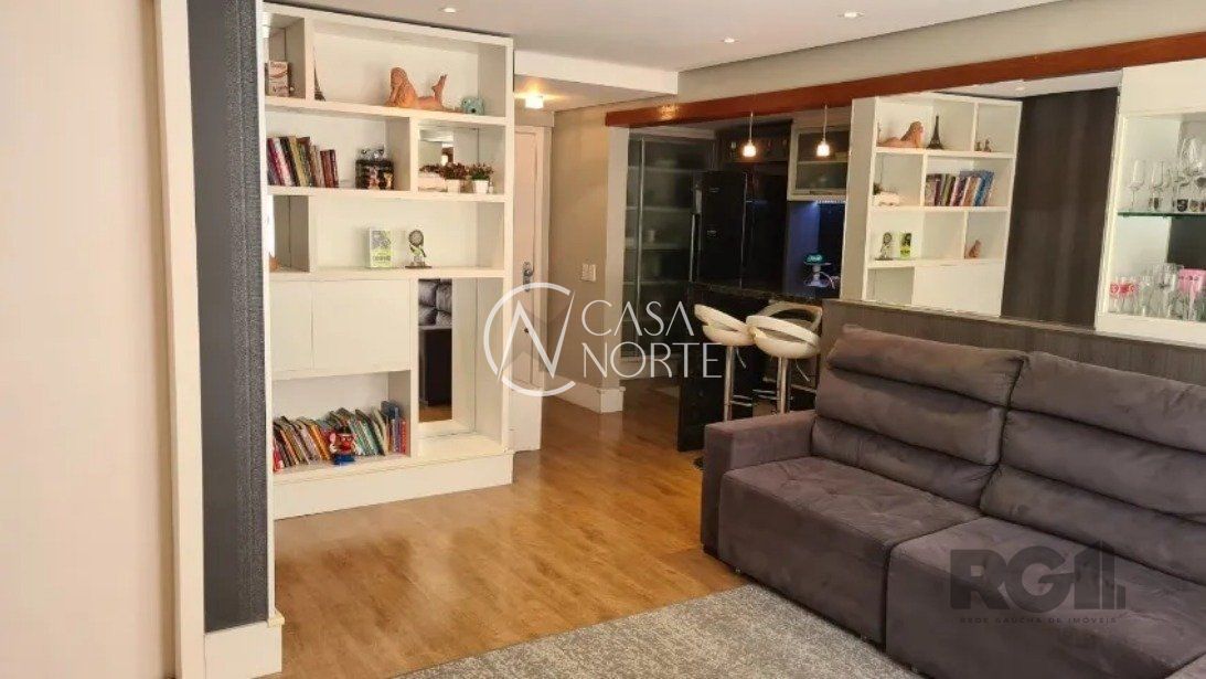 Apartamento à venda com 2 quartos, 79m², 1 suíte, 1 vaga, Avenida Cristóvão Colombo no bairro Floresta em Porto Alegre