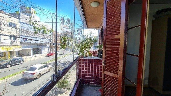 Apartamento à venda com 3 quartos, 113m², Avenida São Pedro no bairro São Geraldo em Porto Alegre