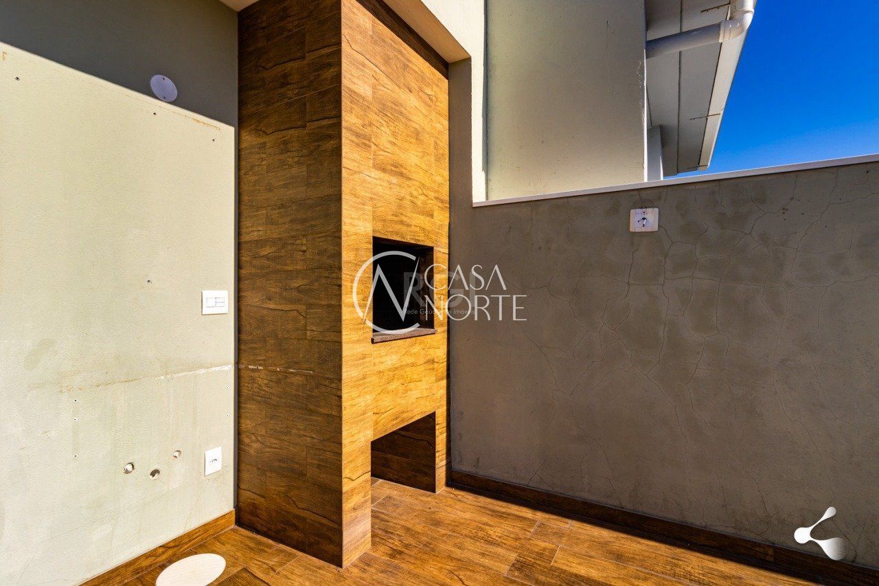 Casa à venda com 3 quartos, 198m², 1 suíte, 2 vagas, Rua Torre de Pedra no bairro Espírito Santo em Porto Alegre