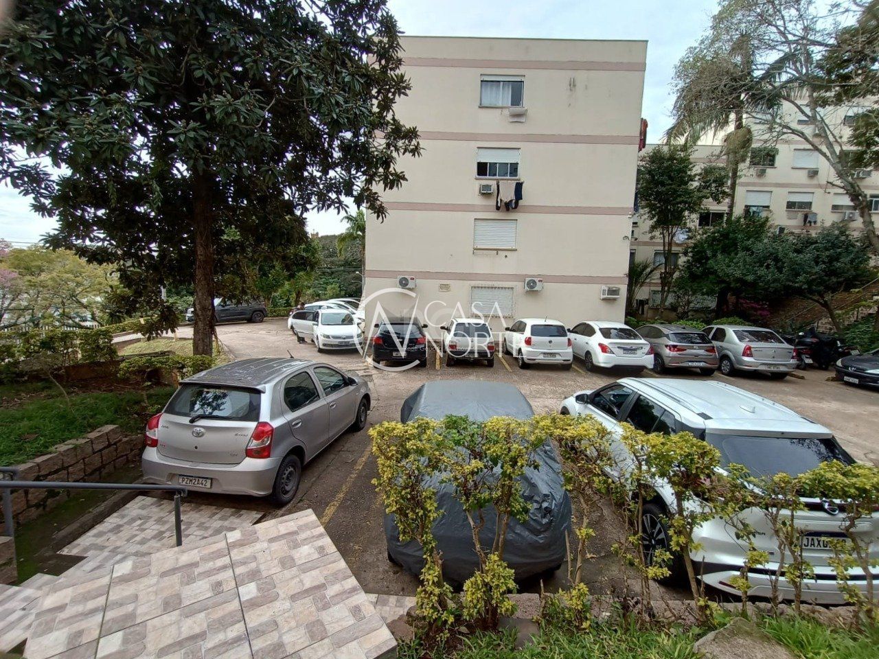 Apartamento à venda com 1 quarto, 33m², 1 vaga, Rua Carlos Pessoa de Brum no bairro Santo Antônio em Porto Alegre
