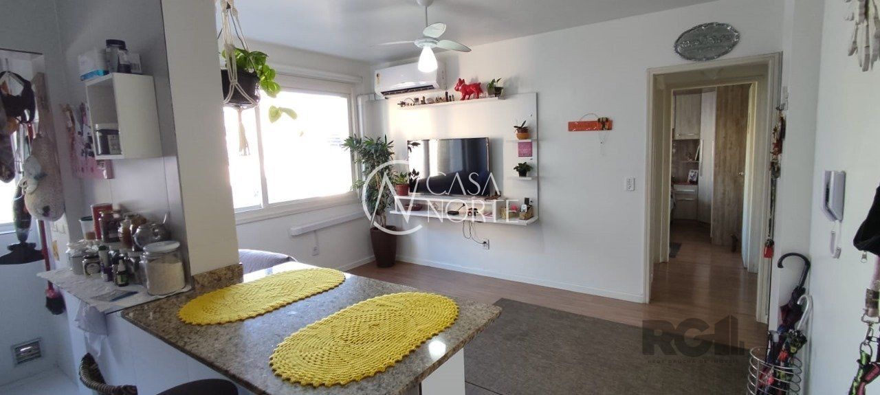 Apartamento à venda com 1 quarto, 45m², Rua Duque de Caxias no bairro Centro Histórico em Porto Alegre