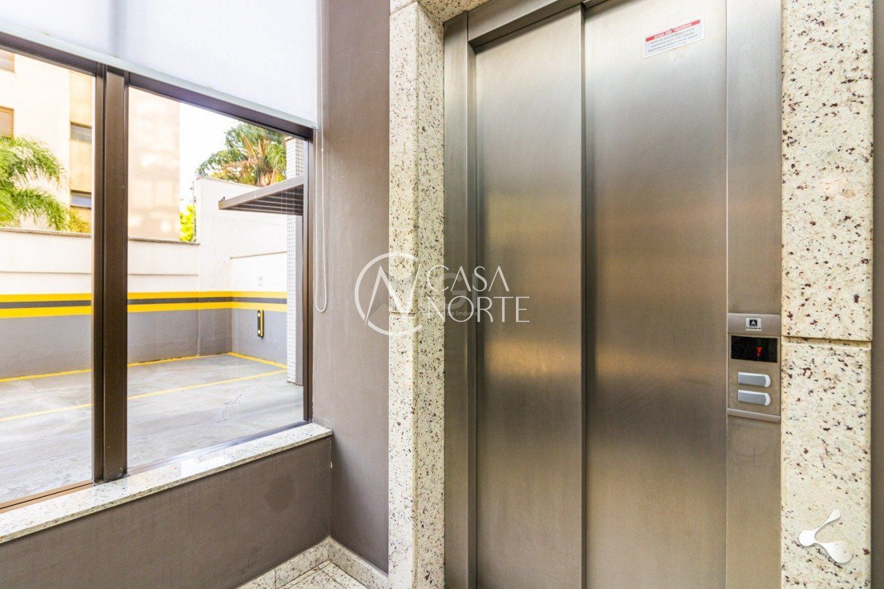 Apartamento à venda com 3 quartos, 191m², 3 suítes, 4 vagas, Rua Cabral no bairro Rio Branco em Porto Alegre