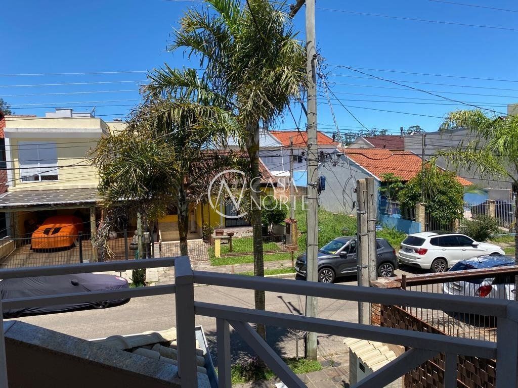 Casa à venda com 2 quartos, 120m², 1 suíte, 2 vagas, Rua Guatambu no bairro Hípica em Porto Alegre