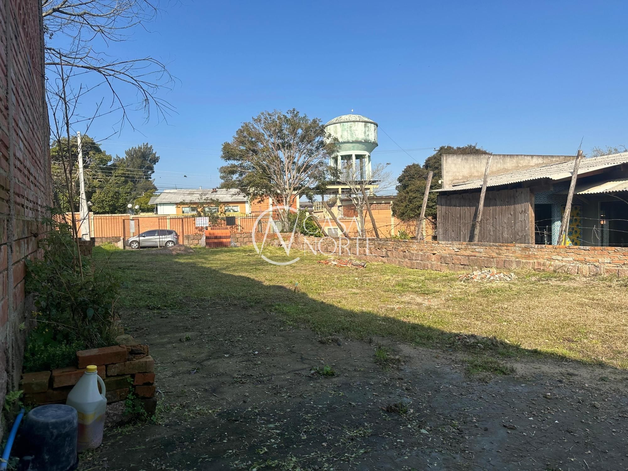 Terreno à venda  com 307m², Rua Florêncio Farias no bairro Belém Novo em Porto Alegre